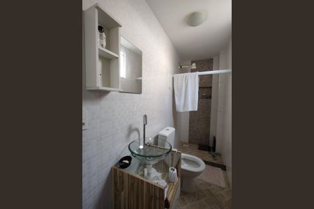 Casa de condomínio para alugar com 500m², 4 quartos e 2 vagasBanheiro Edícula