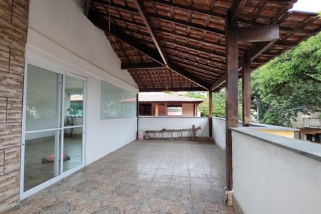 Casa de condomínio para alugar com 500m², 4 quartos e 2 vagasTerraço