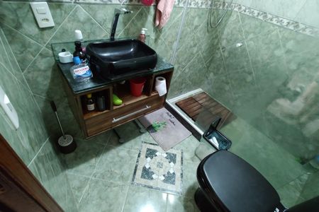 Casa de condomínio para alugar com 500m², 4 quartos e 2 vagasBanheiro Social