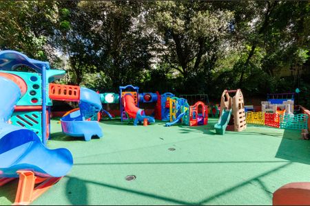 Apartamento à venda com 131m², 3 quartos e 3 vagasÁrea comum - Playground