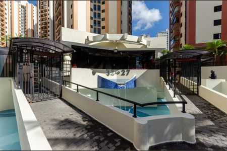 Apartamento à venda com 131m², 3 quartos e 3 vagasPortaria