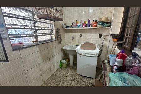 Casa de condomínio à venda com 600m², 6 quartos e 4 vagasÁrea de Serviço