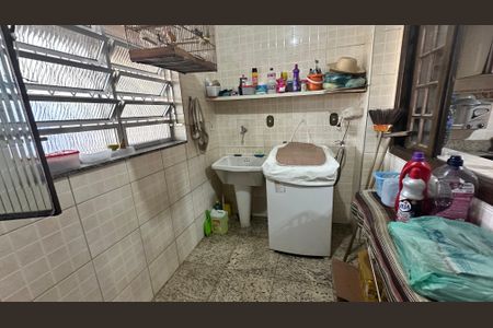Casa de condomínio à venda com 600m², 6 quartos e 4 vagasÁrea de Serviço