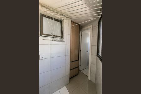 Apartamento para alugar com 80m², 3 quartos e 1 vagaÁrea de Serviço