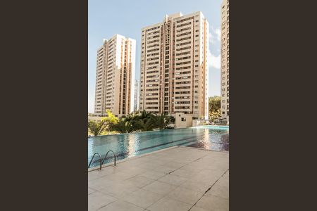 Apartamento para alugar com 80m², 3 quartos e 1 vagaÁrea comum - Piscina