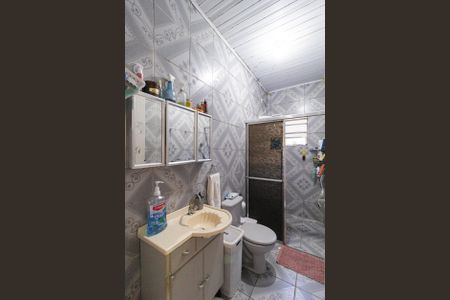 Casa à venda com 171m², 4 quartos e 3 vagas Casa à venda com 171m², 4 quartos e 3 vagasBanheiro