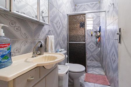 Casa à venda com 171m², 4 quartos e 3 vagas Casa à venda com 171m², 4 quartos e 3 vagasBanheiro