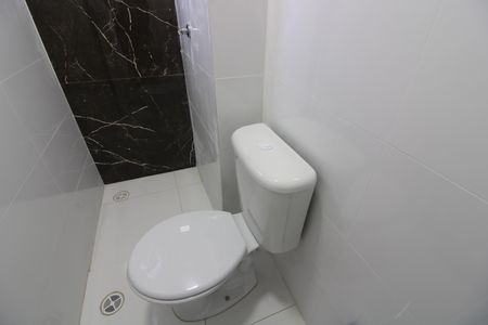 Apartamento à venda com 41m², 2 quartos e sem vagaBanheiro