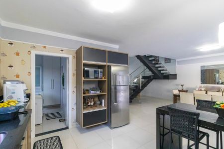 Casa à venda com 260m², 3 quartos e 4 vagasCozinha 