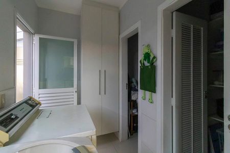 Casa à venda com 260m², 3 quartos e 4 vagasÁrea de Serviço