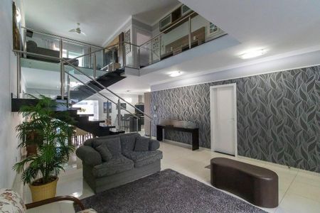 Casa à venda com 260m², 3 quartos e 4 vagasSala