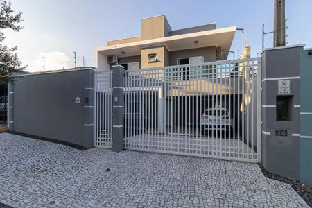 Casa à venda com 260m², 3 quartos e 4 vagasFachada 