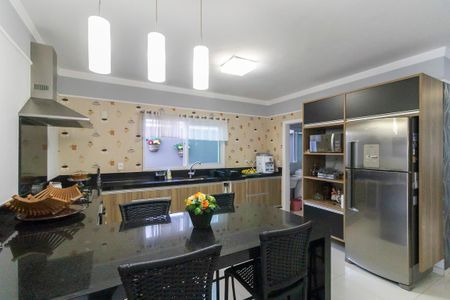 Casa à venda com 260m², 3 quartos e 4 vagasCozinha 