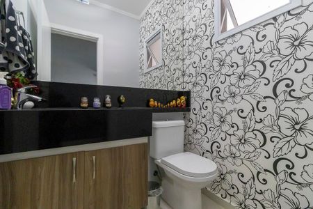 Casa à venda com 260m², 3 quartos e 4 vagasLavabo