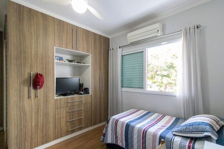 Casa à venda com 260m², 3 quartos e 4 vagasSuíte 2