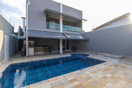 Casa à venda com 260m², 3 quartos e 4 vagasÁrea comum