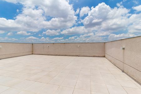 Apartamento para alugar com 36m², 2 quartos e sem vaga Apartamento para alugar com 36m², 2 quartos e sem vagaTerraço
