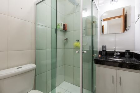 Casa à venda com 77m², 3 quartos e 1 vagaBanheiro