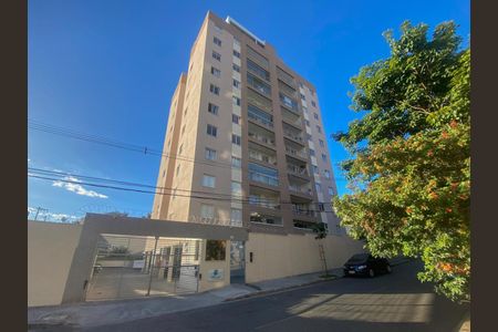 Apartamento à venda com 97m², 3 quartos e 2 vagas Apartamento à venda com 97m², 3 quartos e 2 vagasFachada