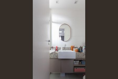 Apartamento à venda com 97m², 3 quartos e 2 vagas Apartamento à venda com 97m², 3 quartos e 2 vagasBanheiro da Suíte