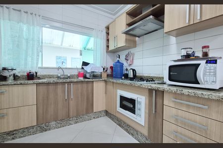 Casa à venda com 162m², 3 quartos e 4 vagas Casa à venda com 162m², 3 quartos e 4 vagasCozinha