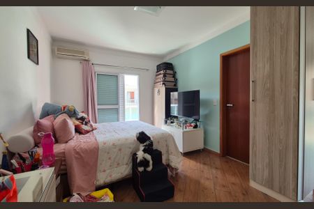 Casa à venda com 162m², 3 quartos e 4 vagas Casa à venda com 162m², 3 quartos e 4 vagasSuíte