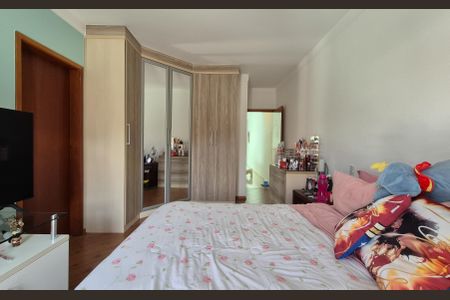 Casa à venda com 162m², 3 quartos e 4 vagas Casa à venda com 162m², 3 quartos e 4 vagasSuíte