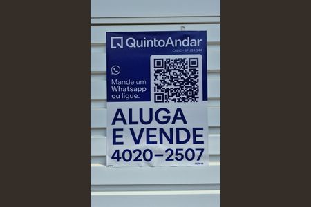 Casa à venda com 162m², 3 quartos e 4 vagas Casa à venda com 162m², 3 quartos e 4 vagasPlaca