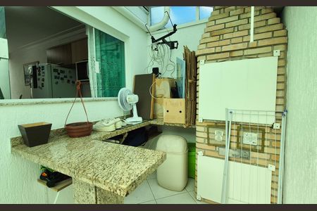 Casa à venda com 162m², 3 quartos e 4 vagas Casa à venda com 162m², 3 quartos e 4 vagasArea externa