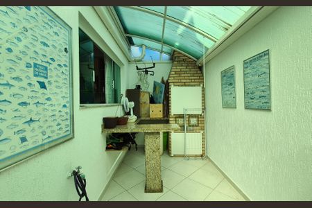 Casa à venda com 162m², 3 quartos e 4 vagas Casa à venda com 162m², 3 quartos e 4 vagasArea externa