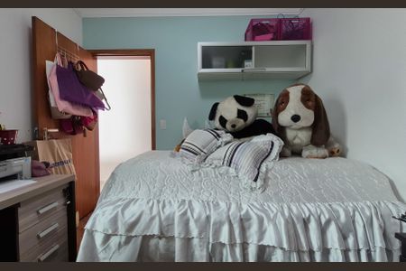 Casa à venda com 162m², 3 quartos e 4 vagas Casa à venda com 162m², 3 quartos e 4 vagasQuarto 2