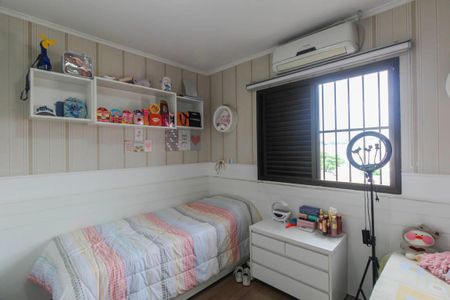 Casa à venda com 230m², 3 quartos e 2 vagasQuarto 2