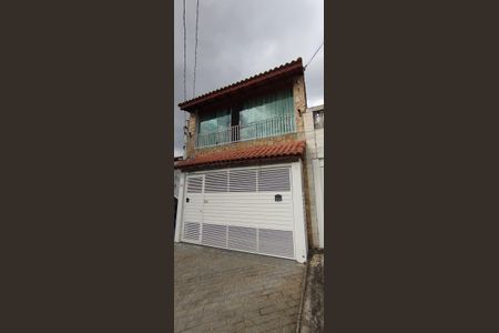 Casa à venda com 230m², 3 quartos e 2 vagasFachada