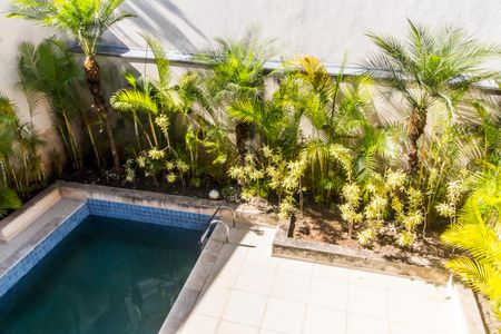 Casa à venda com 425m², 4 quartos e 2 vagas Casa à venda com 425m², 4 quartos e 2 vagasVista da Suíte 4