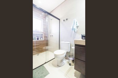 Casa à venda com 425m², 4 quartos e 2 vagas Casa à venda com 425m², 4 quartos e 2 vagasBanheiro da Suíte 1