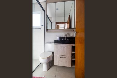 Casa à venda com 425m², 4 quartos e 2 vagas Casa à venda com 425m², 4 quartos e 2 vagasBanheiro da Suíte 4