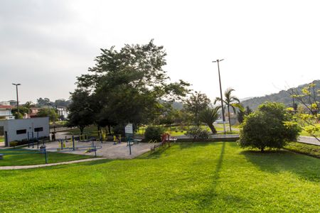 Casa à venda com 425m², 4 quartos e 2 vagas Casa à venda com 425m², 4 quartos e 2 vagasÁrea comum