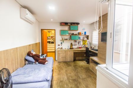 Casa à venda com 425m², 4 quartos e 2 vagas Casa à venda com 425m², 4 quartos e 2 vagasSuíte 2