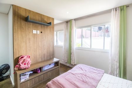 Casa à venda com 425m², 4 quartos e 2 vagas Casa à venda com 425m², 4 quartos e 2 vagasSuíte 4