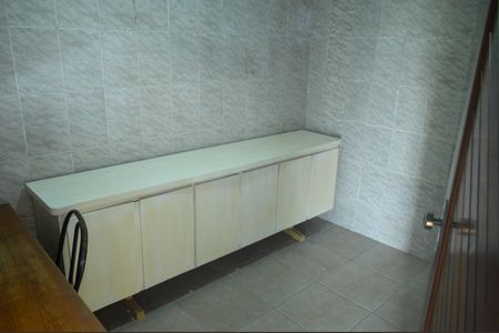 Casa à venda com 84m², 2 quartos e 1 vagaEdícula