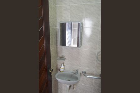 Casa à venda com 84m², 2 quartos e 1 vagaEdícula - Banheiro