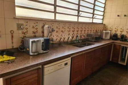 Casa à venda com 400m², 3 quartos e 3 vagasCozinha