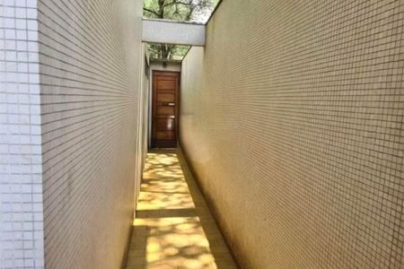 Casa à venda com 400m², 3 quartos e 3 vagasCorredor