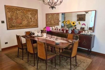 Sala de casa à venda com 3 quartos, 400m² em Vila Nova Conceição, São Paulo