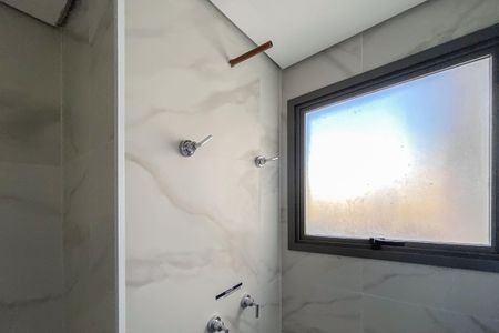 Apartamento à venda com 125m², 3 quartos e 2 vagas Apartamento à venda com 125m², 3 quartos e 2 vagasBanheiro Suíte 01