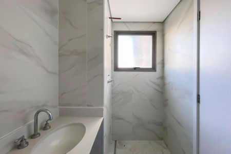 Apartamento à venda com 125m², 3 quartos e 2 vagas Apartamento à venda com 125m², 3 quartos e 2 vagasBanheiro Suíte 01