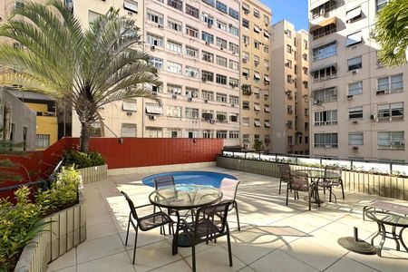 Apartamento à venda com 167m², 3 quartos e 2 vagasÁrea comum - Piscina
