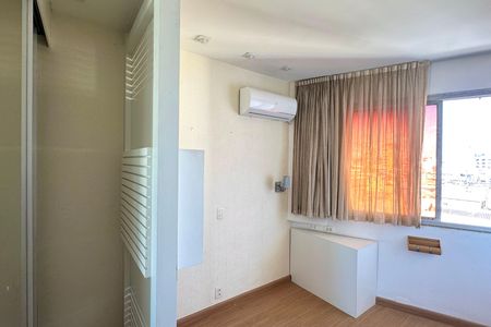 Apartamento à venda com 167m², 3 quartos e 2 vagasQuarto 2