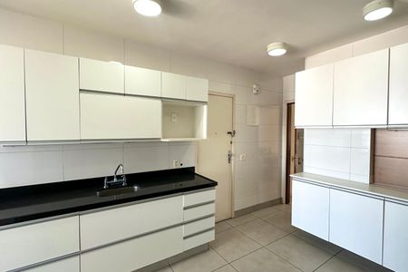 Apartamento à venda com 167m², 3 quartos e 2 vagasCozinha