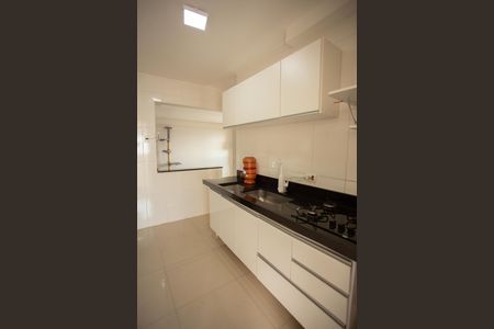 Apartamento à venda com 52m², 2 quartos e 2 vagas Apartamento à venda com 52m², 2 quartos e 2 vagasCozinha